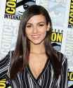 Victoria-Justice--The-Rocky-Horror-Picture-Show-Press-Line-at-Comic-Con--04-662x789.jpg