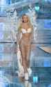 Candice-Swanepoel--2015-Victorias-Secret-Fashion-Show-Runway--01-662x1113.jpg