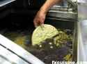 scottish-deep-fried-pizza-03-500.jpg