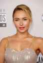Hayden Panettiere - American Music Awards 2012-14-560x812.jpg