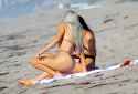 kim-kardashian-bikini-02-f2eb1289-b37b-4699-bc58-6a352d719024.jpg