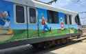 2-disney-themed-trains-shanghai0616.jpg