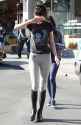 464851607_KendallJennerRideCameltoe9_122_124lo.jpg
