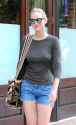 leelee-sobieski-pokies.jpg