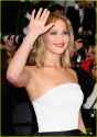 jennifer-lawrence-premieres-catching-fire-in-cannes-07.jpg