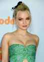 dove-cameron-at-nickelodeon-2017-kids-choice-awards-in-los-angeles-03-11-2017_2.jpg