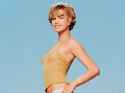 charlize981600x1200.jpg