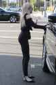Emma_Roberts_Out_Beverly_Hills_yHyJMOljProx.jpg