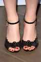 maisie-williams-feet-91.jpg
