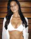oliviamunn.jpg