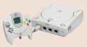 1200px-Sega-dreamcast-set.png