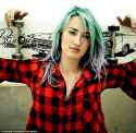 2B8B2F8A00000578-0-Cool_kid_On_Instagram_Ashley_does_not_seem_to_take_herself_serio-m-144_1440138473700.jpg
