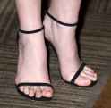 anna kendrick feets.jpg