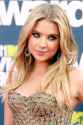 2011+MTV+Movie+Awards+Red+Carpet+lvnZimdKZN_x.jpg