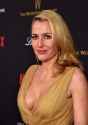 Gillian Anderson - Golden Globe Awards Post-Party 005.jpg