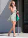 blake-lively-legs-09101217.jpg