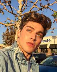 froynextdoor.jpg