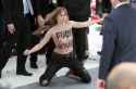 putin-femen-merkel-protest.jpg