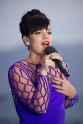 lily-allen-performs-on-canal-plus-tv-show-at-cannes-film-festival_1.jpg