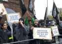 muslims-in-london-protesting.jpg
