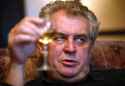 1770235-img-milos-zeman-alkohol-v0.jpg