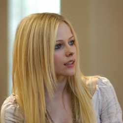 avril.jpg