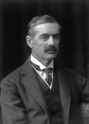 1200px-Neville_chamberlain1921.jpg