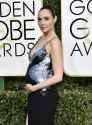 pregnant-gal-gadot-at-74th-annual-golden-globe-awards-in-beverly-hills-01-08-2017_9.jpg