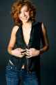 afc5e2fa25475b5e837b866a1d39fb85--alyson-hannigan-digital-cameras.jpg