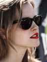 Emma Watson Ray ban.jpg