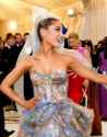 Ariana-Grande_-2018-MET-Gala--17.jpg