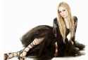 avvAvril-Lavigne-Feet-2371110.jpg